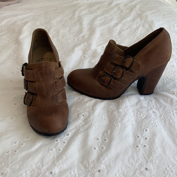 Fly London Leather Heels - Picture 1 of 7